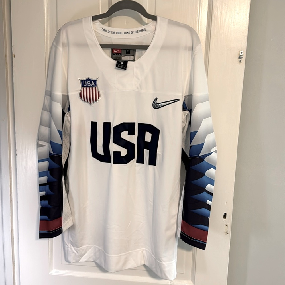 NWOT Nike Olympic USA Ice Hockey Jersey
